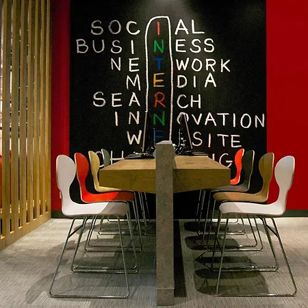 Hotel Ibis Saldanha 2*