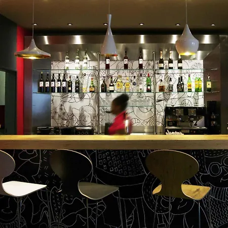 Отель Ibis Saldanha Лиссабон