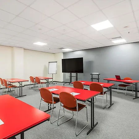 Отель Ibis Saldanha