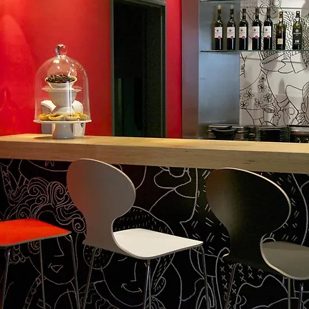 Ibis Saldanha Отель 2*
