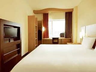 Ibis Saldanha 2*
