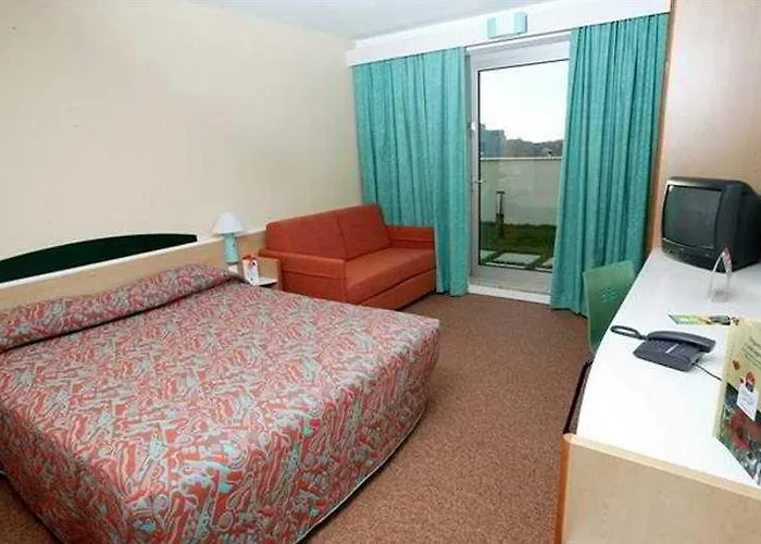 Ibis Saldanha